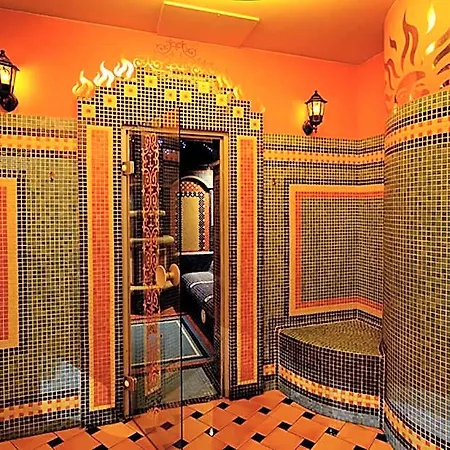 Papuga Park Wellness Marrakesz & 4*