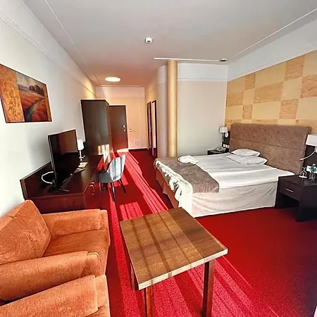 Papuga Park Wellness Marrakesz & Hotel 4*