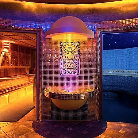 Papuga Park Wellness Marrakesz & Hotel